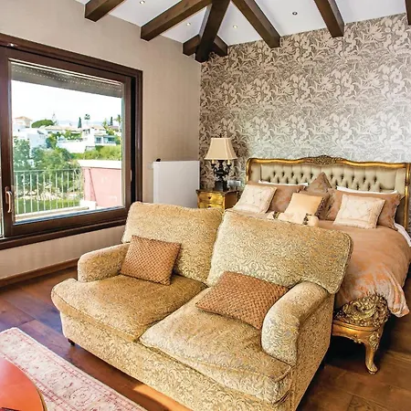 Holiday home Cozy In Elviria With Wifi