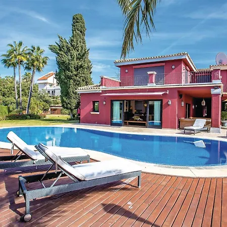 Cozy In Elviria With Wifi Holiday home *