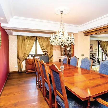 Holiday home Cozy In Elviria With Wifi Marbella